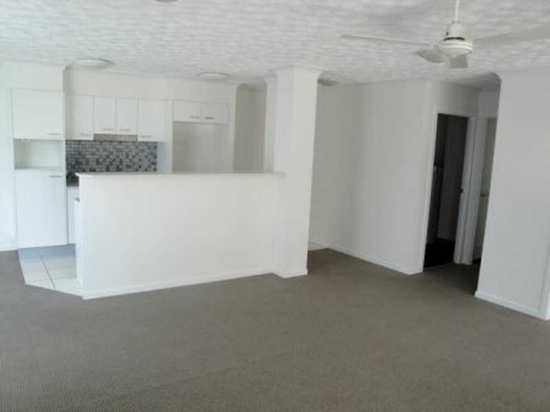 4-15 Lloyd St, Southport QLD 4215