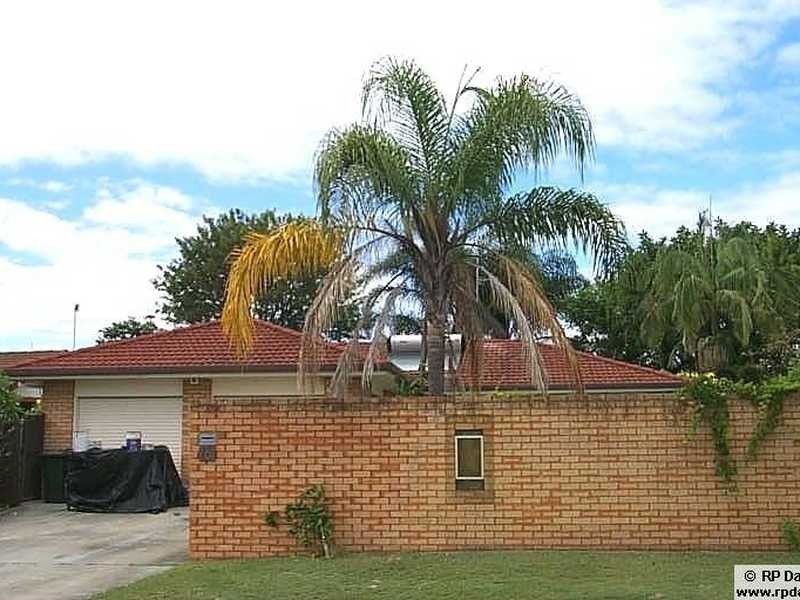 18 HELM COURT, Mermaid Waters QLD 4218