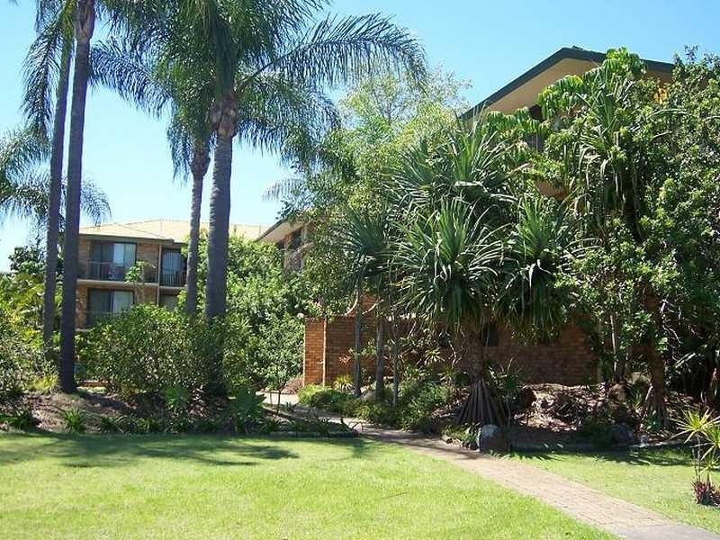 8/16 Duet Drive, Mermaid Waters QLD 4218