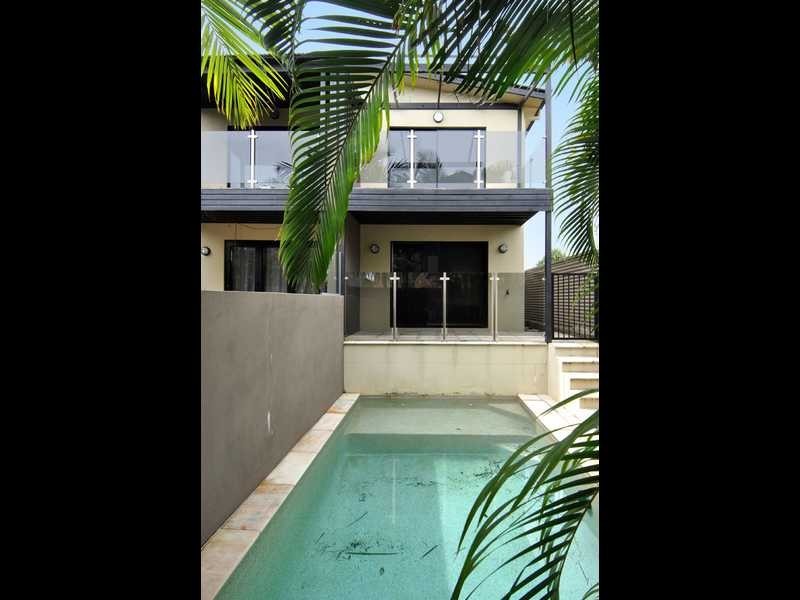 2/15 Thirteenth Ave, Palm Beach QLD 4221