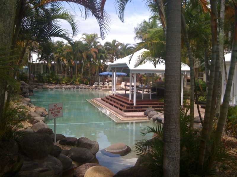 7/16 Crescent Ave, Mermaid Beach QLD 4218