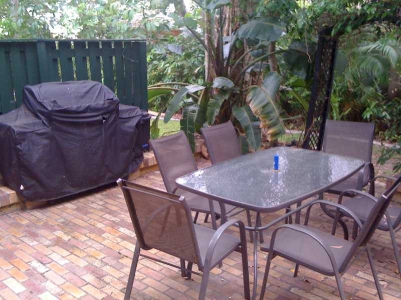 7/16 Crescent Ave, Mermaid Beach QLD 4218