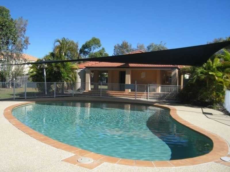3/19 Harrow Place, Arundel QLD 4214