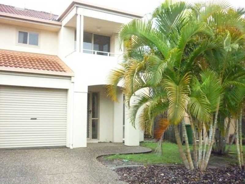 3/19 Harrow Place, Arundel QLD 4214
