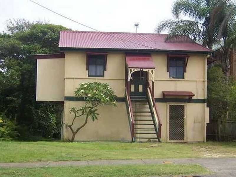 5 Eighth Avenue, Palm Beach QLD 4221