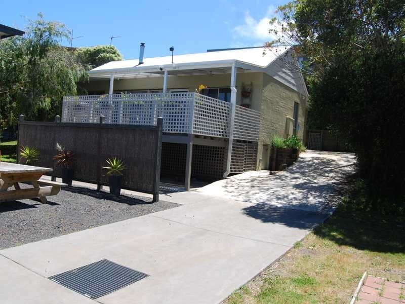 2/28 Surf Beach Road, Cape Paterson VIC 3995