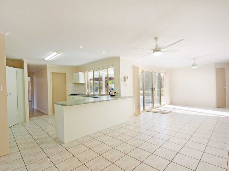 34 Koala Court, Little Mountain QLD 4551