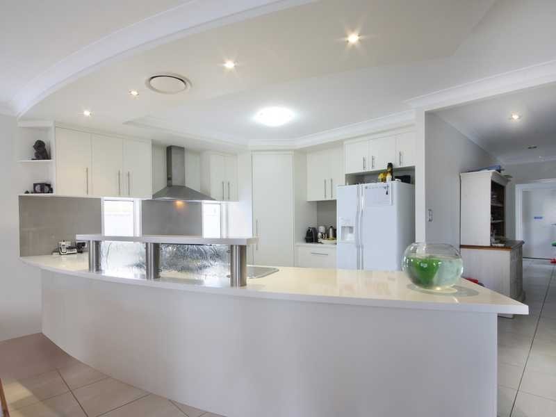 4 Tooringoor Close, Pelican Waters QLD 4551