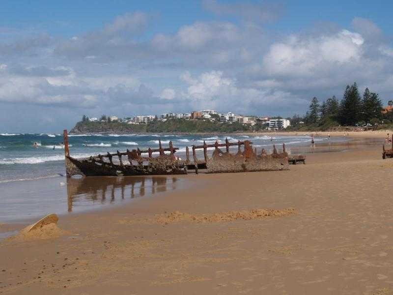 25 Algarve Street, Dicky Beach QLD 4551