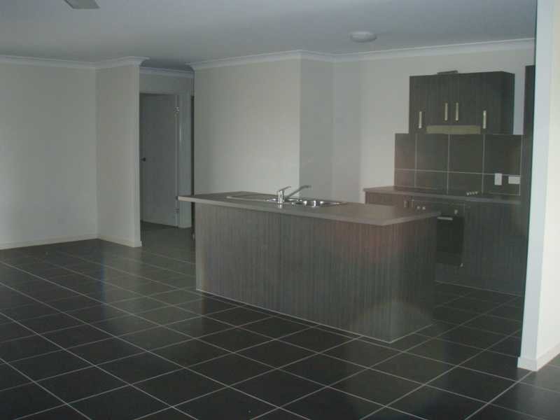 46 Feathertop Cct, Caloundra West QLD 4551