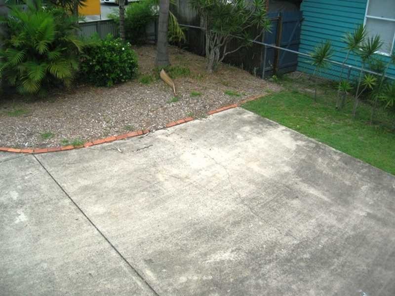 33 Roderick Street, Caloundra QLD 4551