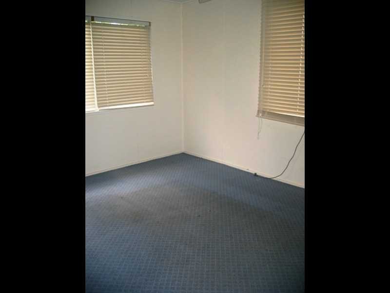 33 Roderick Street, Caloundra QLD 4551