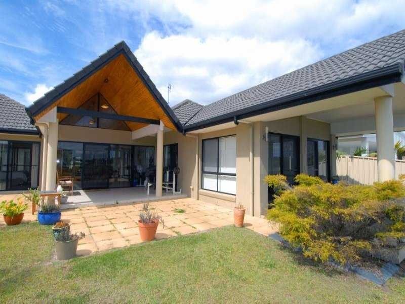 107 Mahogony Drive, Pelican Waters QLD 4551