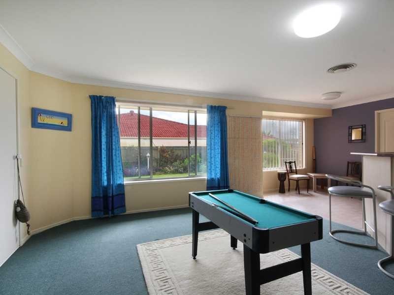 42 Sir Joseph Banks Drive, Pelican Waters QLD 4551