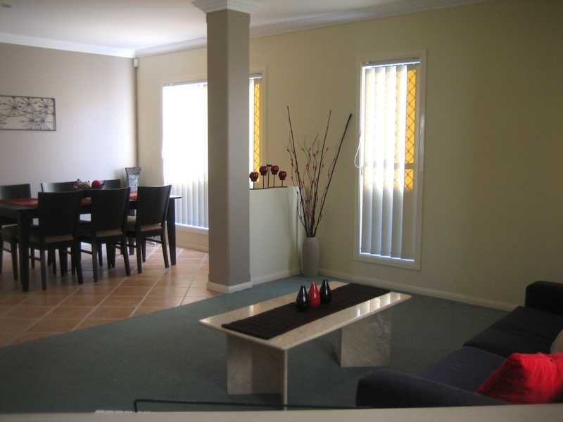 87 Honeyeater Drive, Burleigh Waters QLD 4220