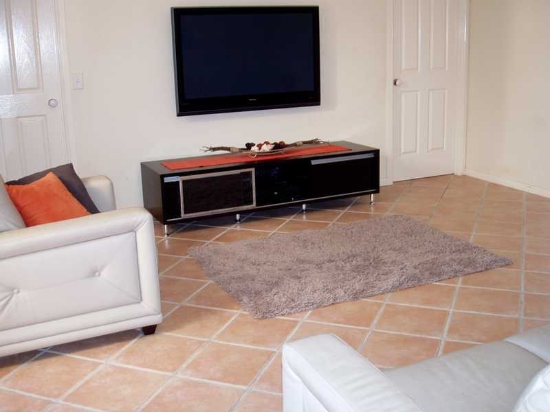 87 Honeyeater Drive, Burleigh Waters QLD 4220