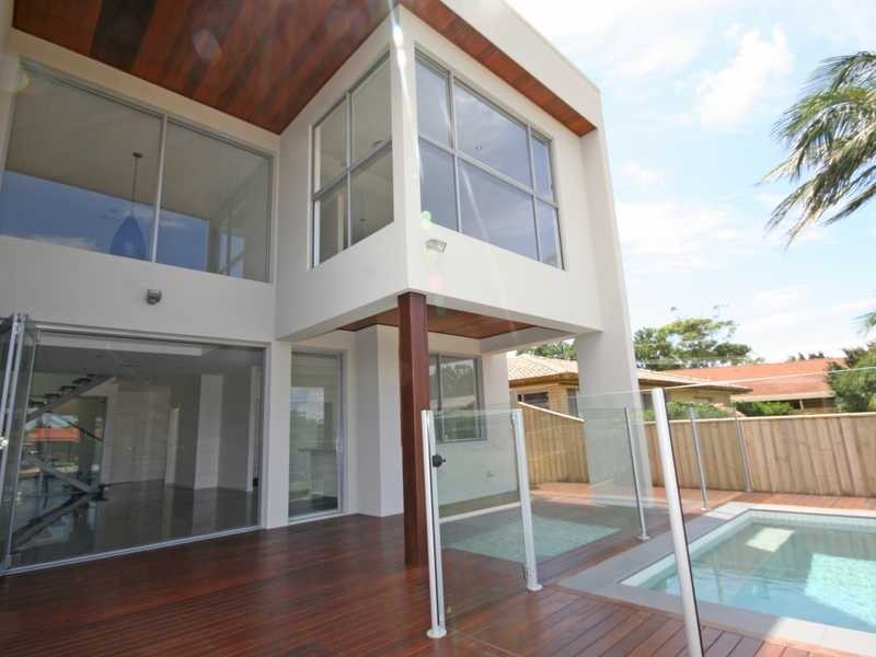 Unit 1/6 Barracuda Court, Palm Beach QLD 4221