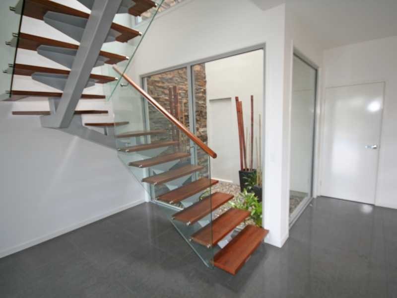 Unit 1/6 Barracuda Court, Palm Beach QLD 4221