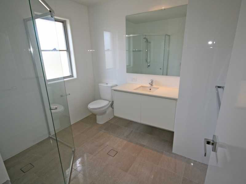 Unit 1/6 Barracuda Court, Palm Beach QLD 4221