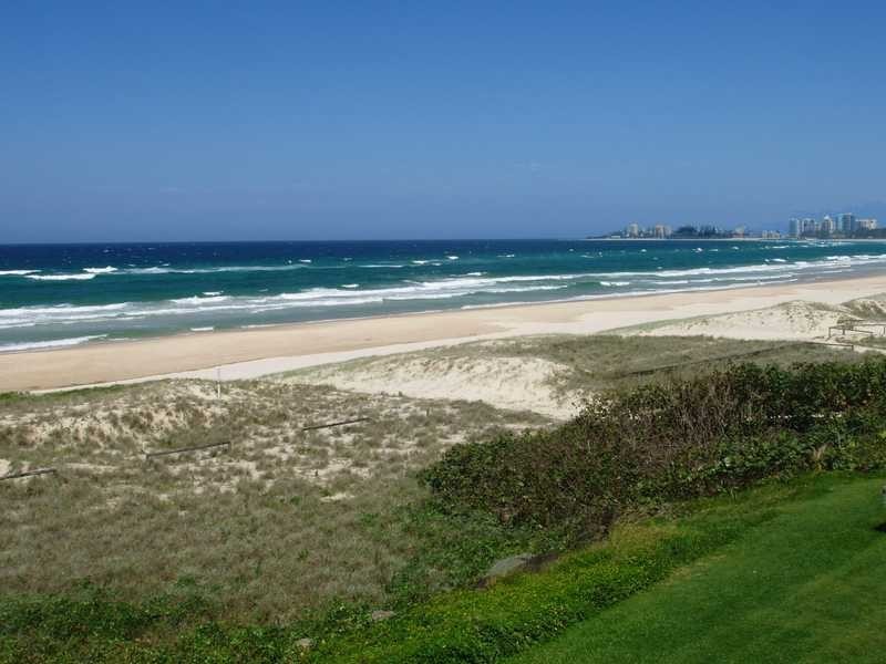 3/2 Surf Street, Bilinga QLD 4225