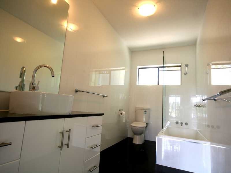 27 Stockyard Court, Tallebudgera Valley QLD 4228