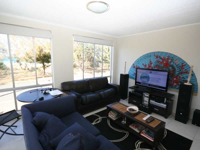 Unit 1/200 Pacific Parade, Bilinga QLD 4225