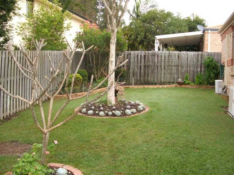 4 Hibertia Avenue, Elanora QLD 4221