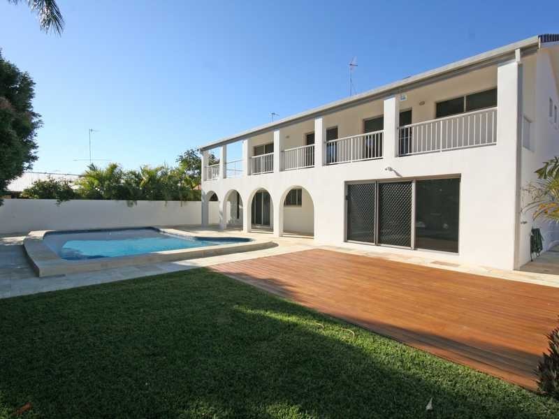 5 Kingfish Court, Palm Beach QLD 4221