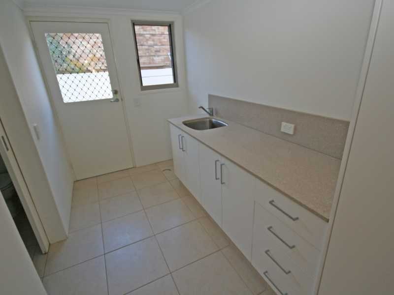 5 Kingfish Court, Palm Beach QLD 4221