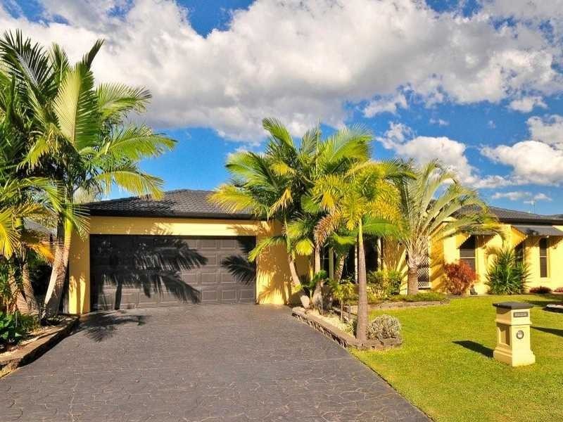 4 Harris Court, Currumbin Waters QLD 4223