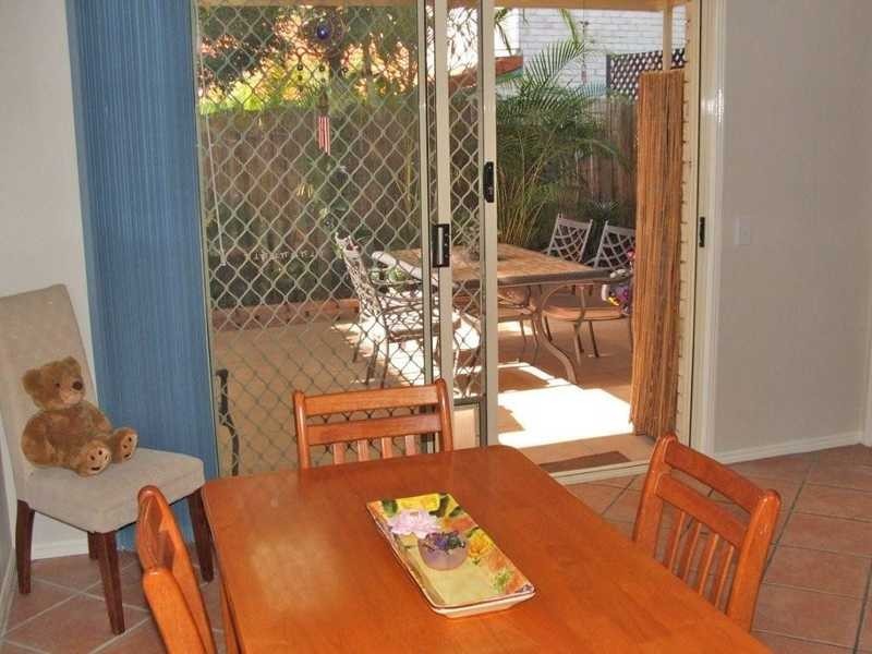 Unit 6/7 Cupania Place, Elanora QLD 4221