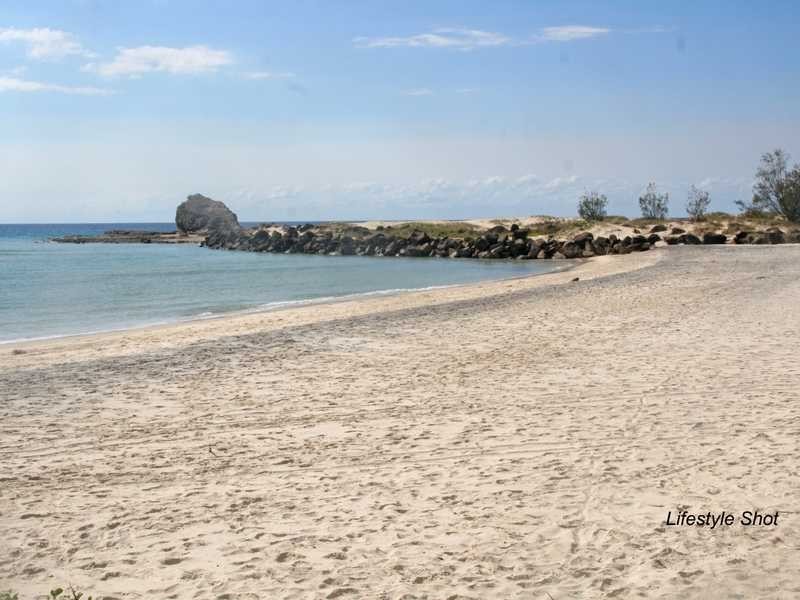 12 Duringan Street, Currumbin QLD 4223