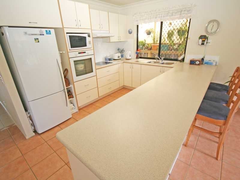 11 Cosmos Court, Elanora QLD 4221