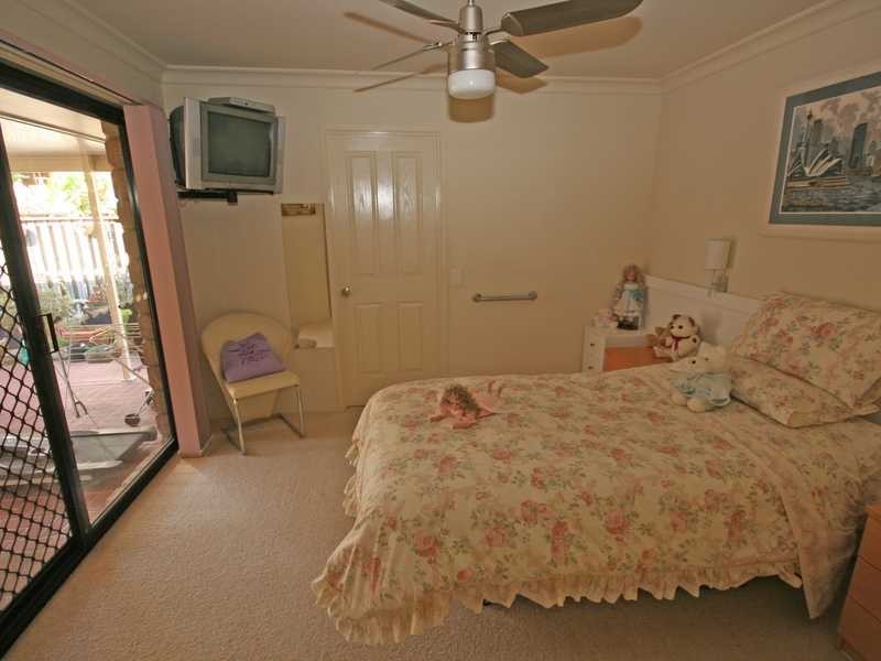 11 Cosmos Court, Elanora QLD 4221