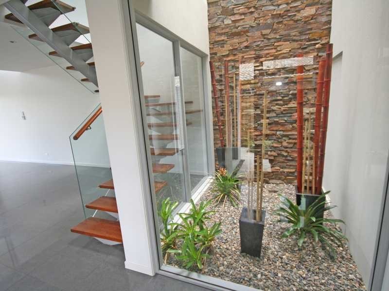 Unit 2/6 Barracuda Court, Palm Beach QLD 4221