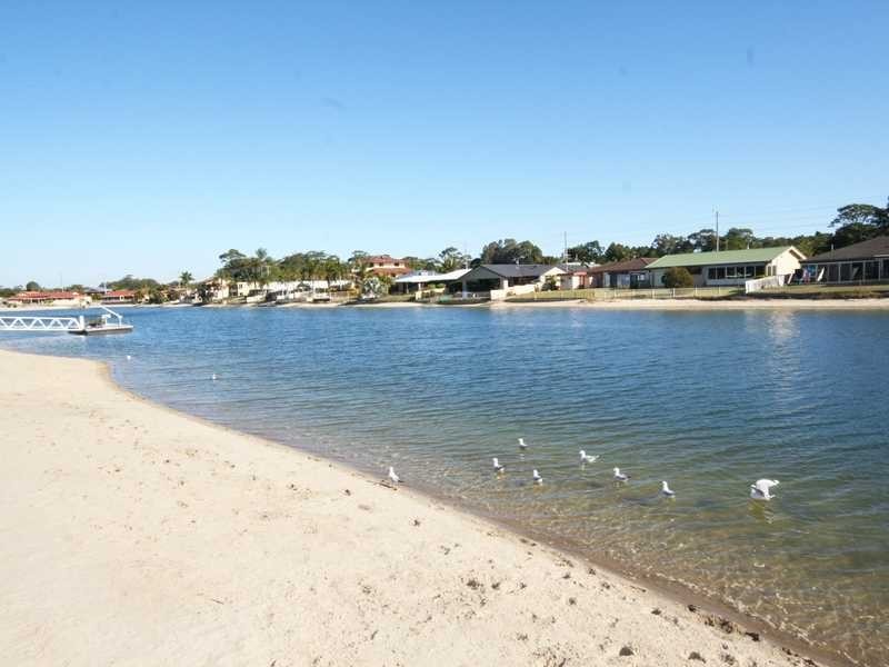 162 Tahiti Avenue, Palm Beach QLD 4221