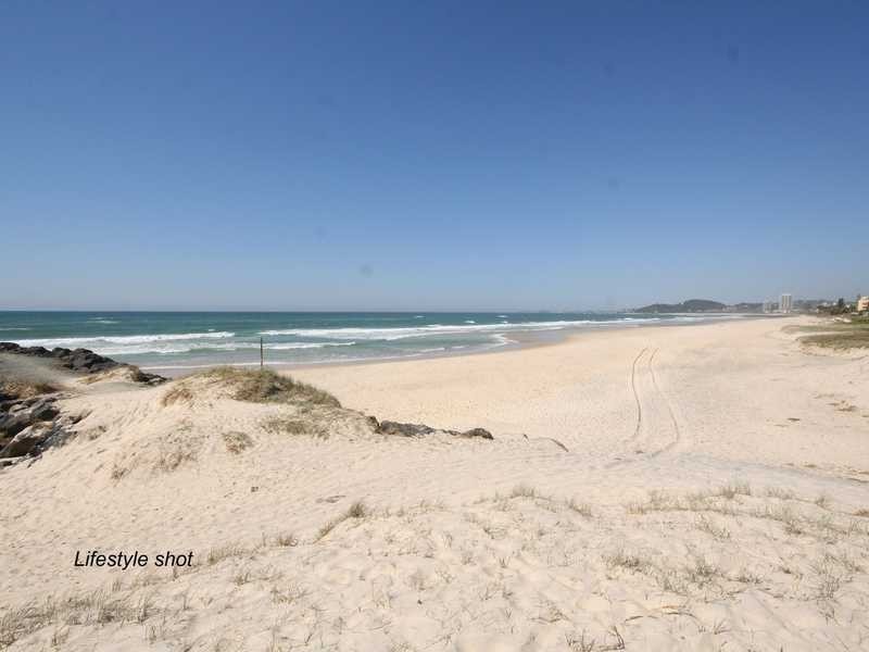 7 Twenty Second Avenue, Palm Beach QLD 4221
