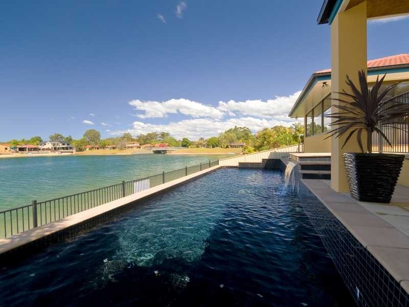 11 Diplacus Drive, Palm Beach QLD 4221