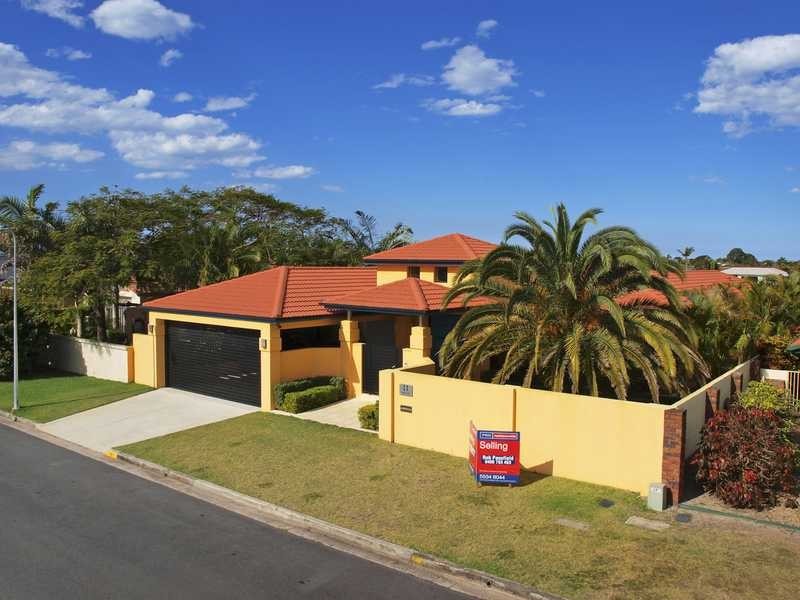 11 Diplacus Drive, Palm Beach QLD 4221