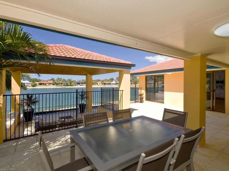 11 Diplacus Drive, Palm Beach QLD 4221