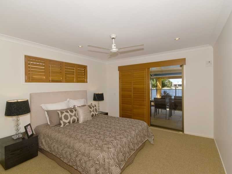 11 Diplacus Drive, Palm Beach QLD 4221