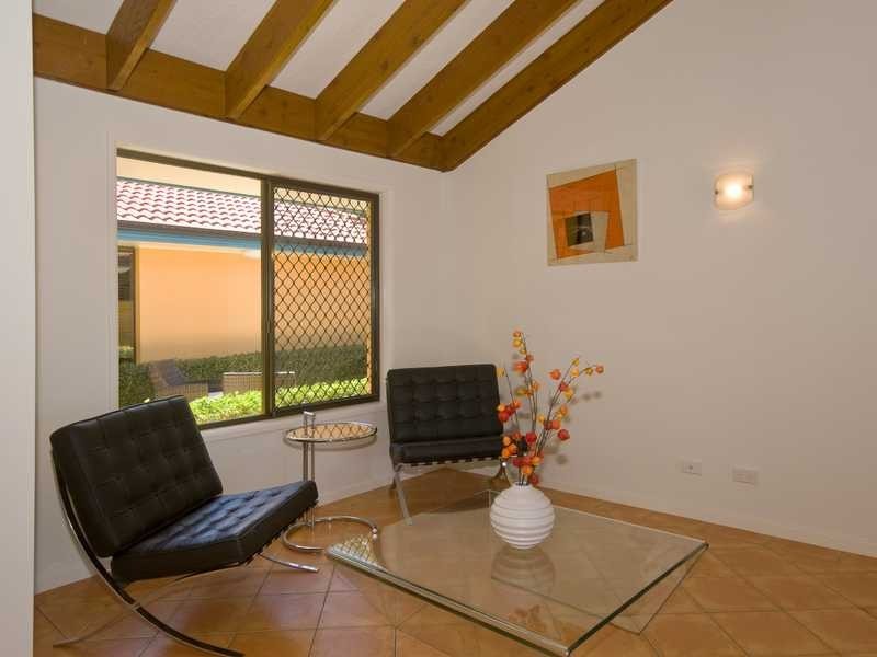 11 Diplacus Drive, Palm Beach QLD 4221