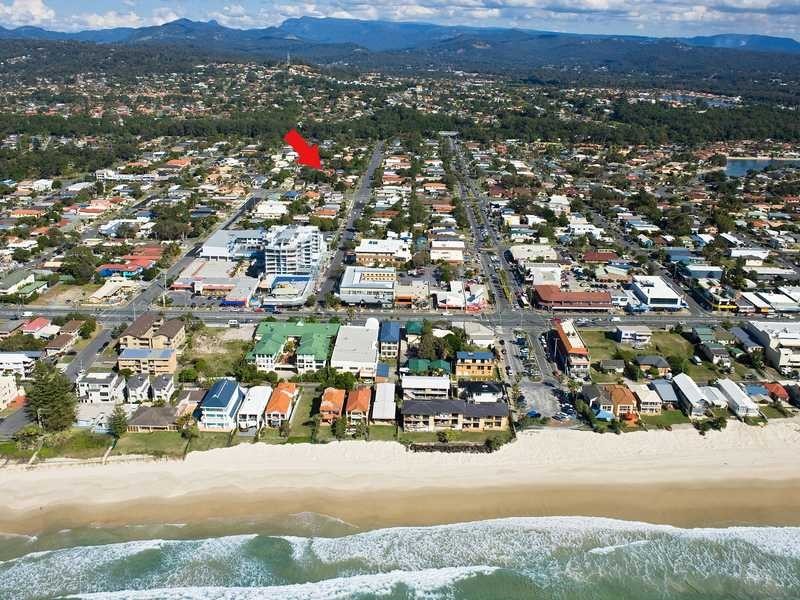 Unit 2/13 Morotai Avenue, Palm Beach QLD 4221