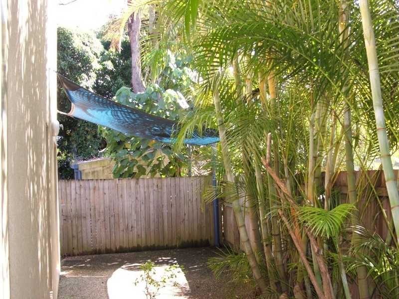 Unit 2/13 Morotai Avenue, Palm Beach QLD 4221
