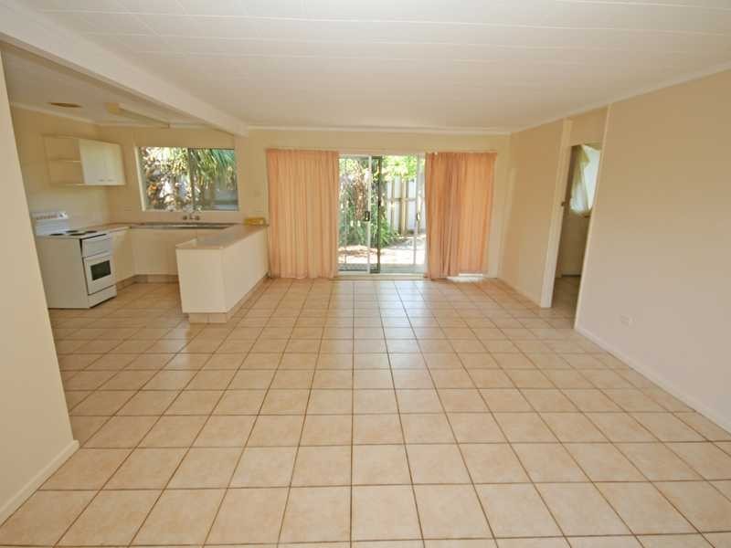 50 Fifteenth Avenue, Palm Beach QLD 4221