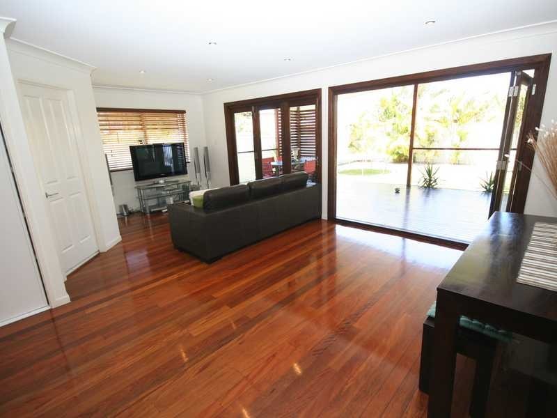 46 Twelfth Avenue, Palm Beach QLD 4221