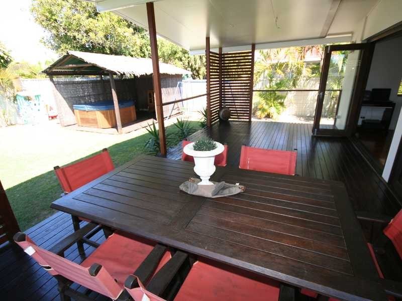 46 Twelfth Avenue, Palm Beach QLD 4221