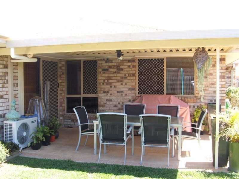 20 Tussock Crescent, Elanora QLD 4221