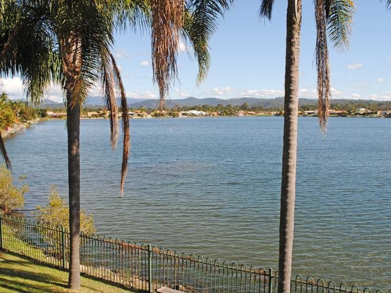 11 Ironbark Street, Elanora QLD 4221