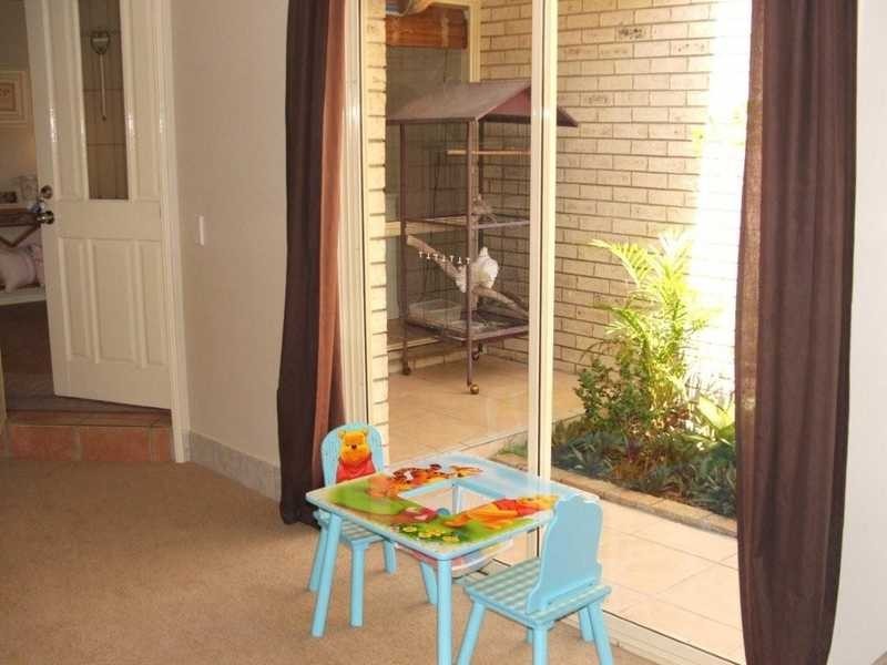 Unit 6/7 Cupania Place, Elanora QLD 4221